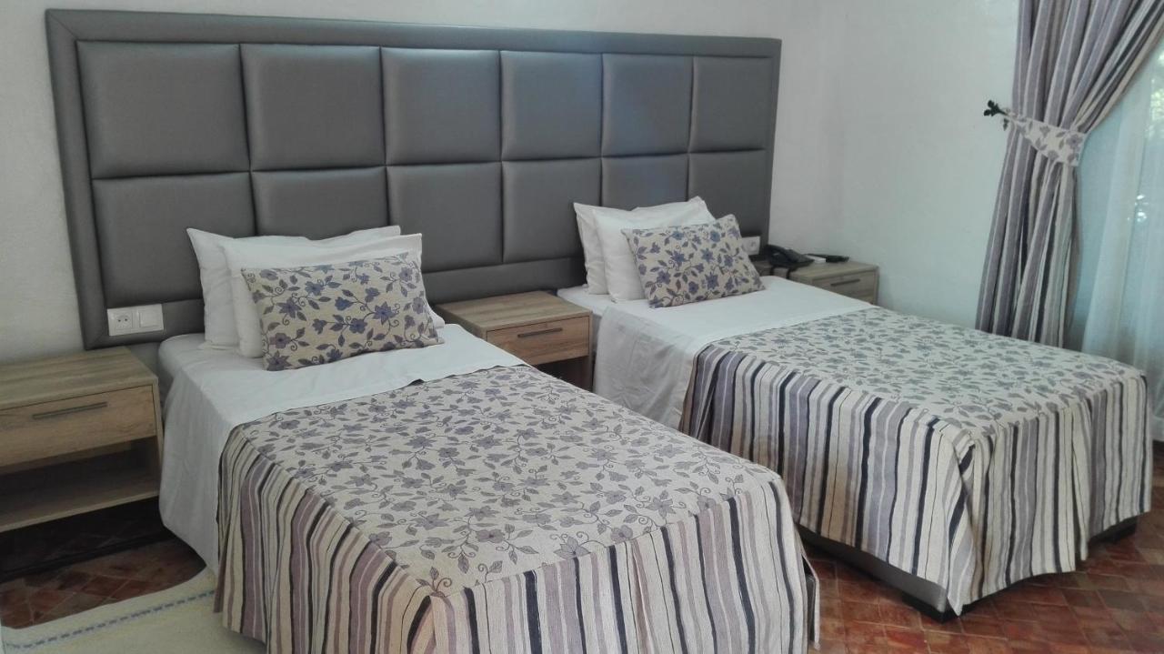 Hotel Mandy Tétouan Exteriör bild