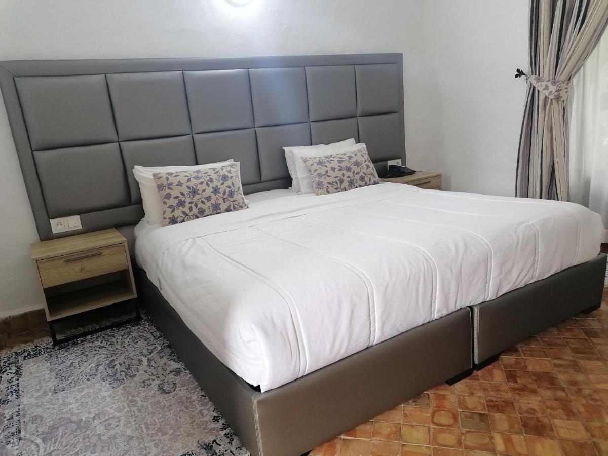 Hotel Mandy Tétouan Exteriör bild